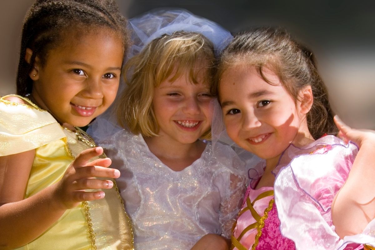 Girls in princess dresses