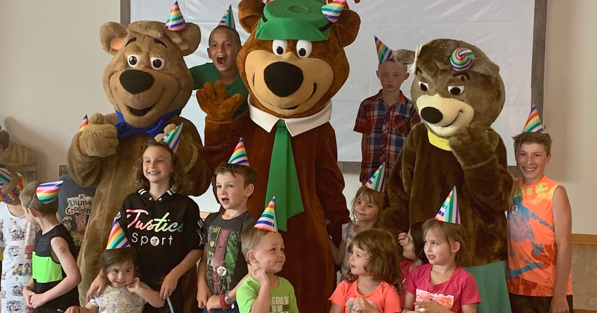 Celebrate a Camping Birthday Party at Jellystone Park™